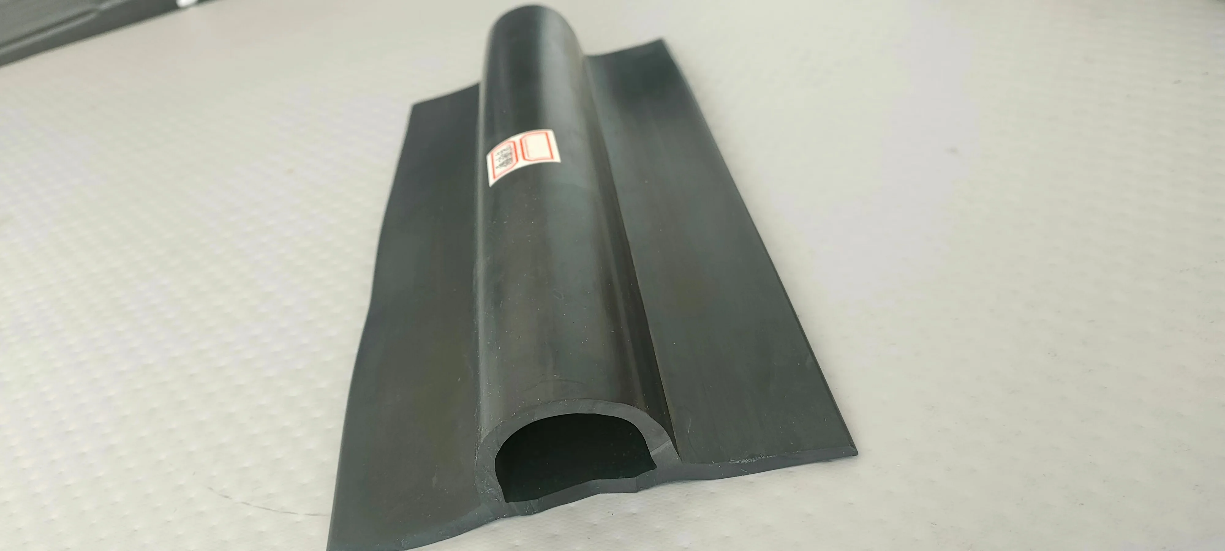 Rubbing Strake D Shaped Rubber Fender Used For Rib Boat Rafting Boat Buy Rubbing Strake,D