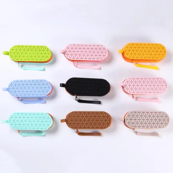 Large-Capacity Eco-Friendly Silicone Storage Bag Portable Travel Toiletry Makeup Box with Easy-To-Clean Zipper Closure Wholesale