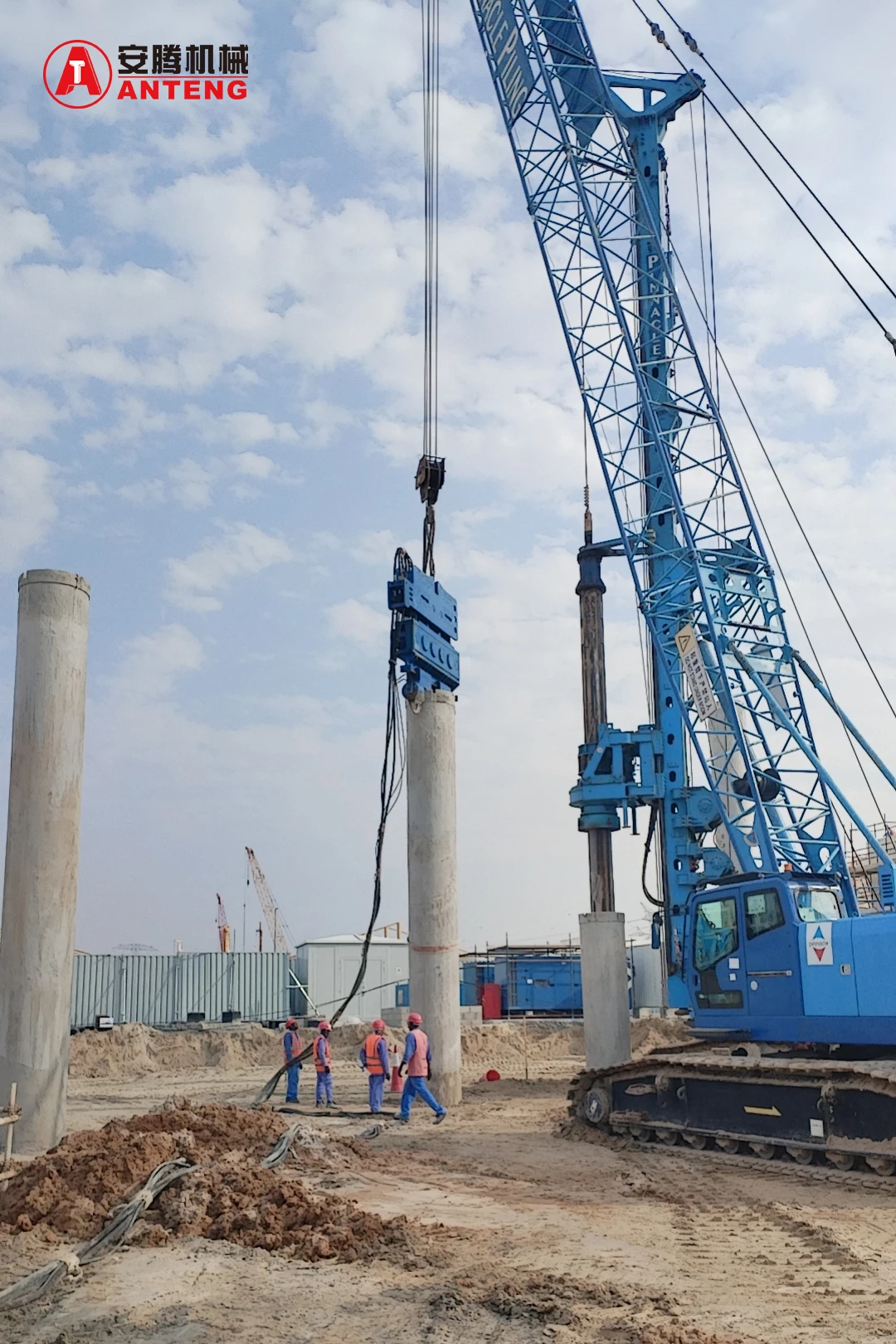 AT-180 Sheet Pile Driver With Cool System Construction Equipment supplier