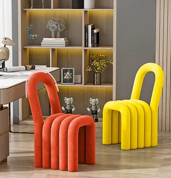 Nordic Fashion Dinning Chair for Kitchen Light Luxury Back Chairs Minimalist Makeup Stool Modern Creative Bedroom Dresser Chair