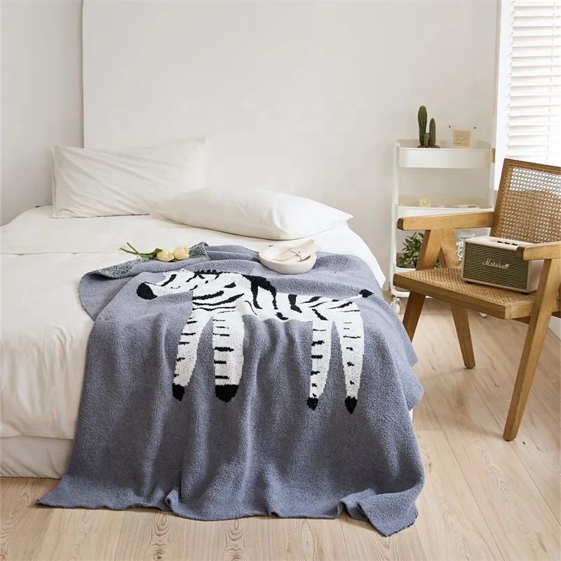 product new arrival 100polyester  zebra jacquard knitted microfiber blanket for home decor sofa  jm-58