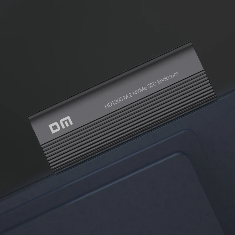 VIVIDRISE Case Esterno USB-C Per SSD M.2 NVMe – Adattatore 10Gbps, Trasparente, Ventilato, Compatibile 2230/2242/2260/2280