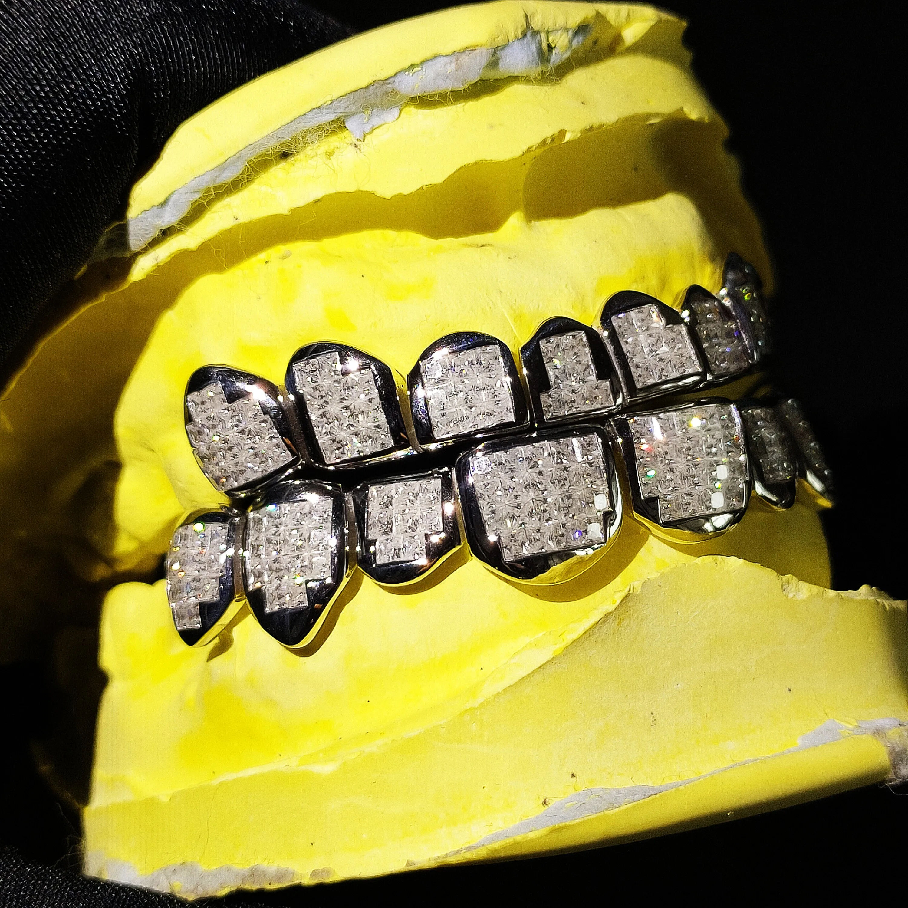 Princess Cut Custom Moissanite Grillz Pass Diamond Tester Luxury Hiphop