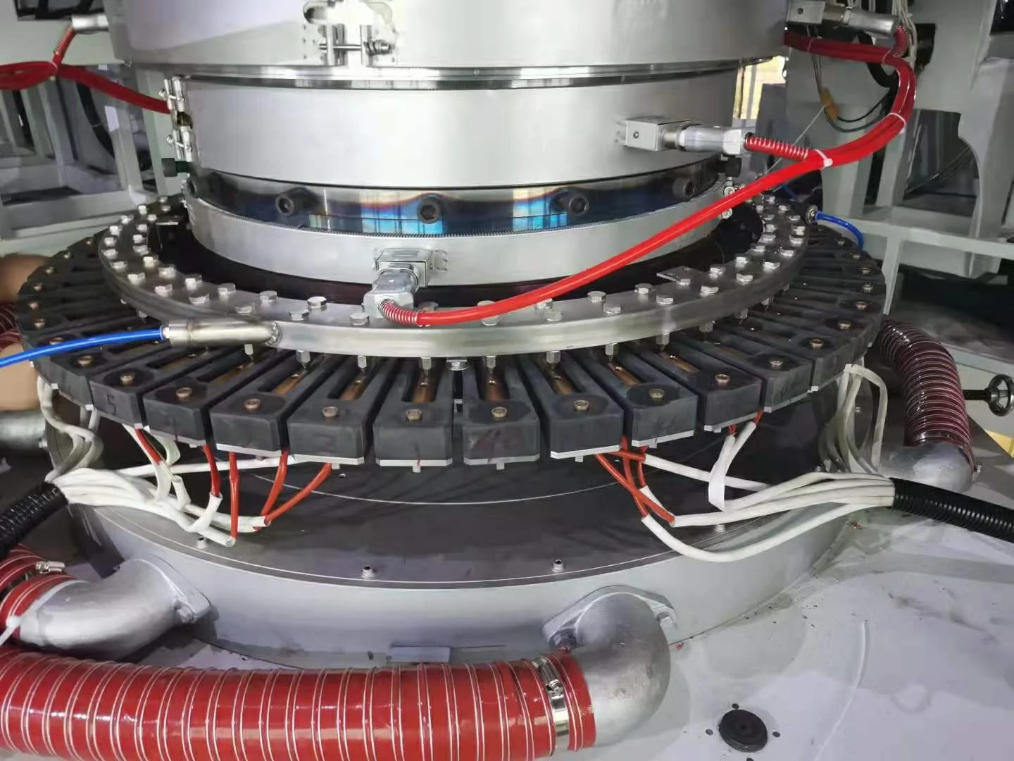 OEM Customized 7 Layer Down Blowing High Obstructive Blown Film Extrusion Machine