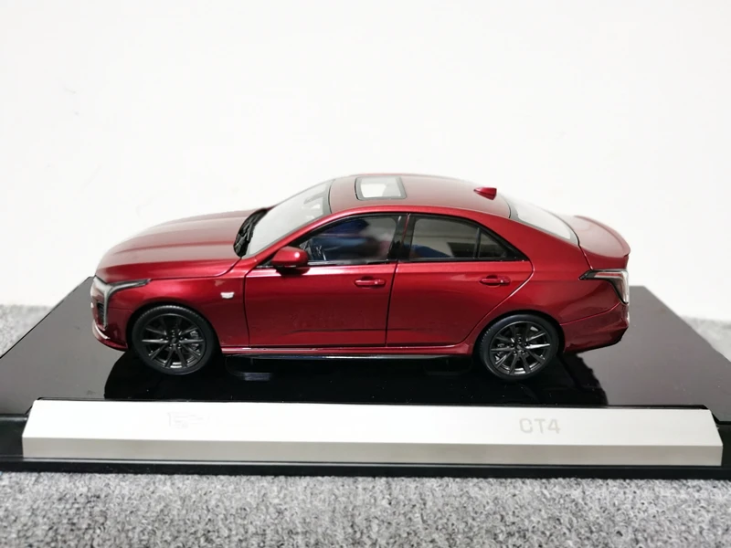 CT4 1:18 Car Diecast Simulation Alloy Car Model for Decoration