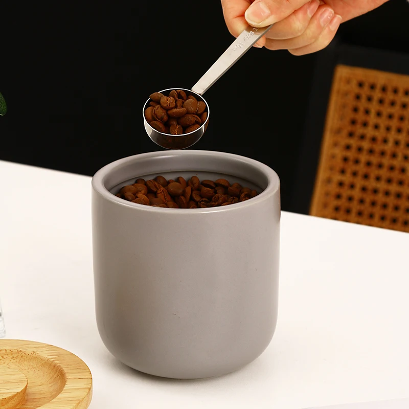 Ceramic Food Storage Jar Canister with Airtight Wooden Lid Modern Design Food Canisters Loose Tea Coffee Sugar Spice Nuts Snacks factory