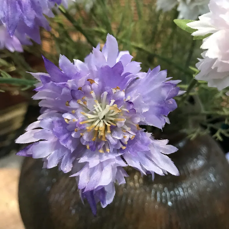 R140 Factory Wholesale Artificial Chrysanthemums Silk Bouquet Flowers