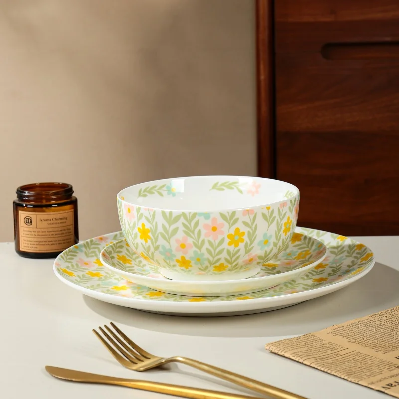 product wholesale porcelain round shape serving wedding party plate dinnerware flower pattern design porcelain ceramic dinner set-3