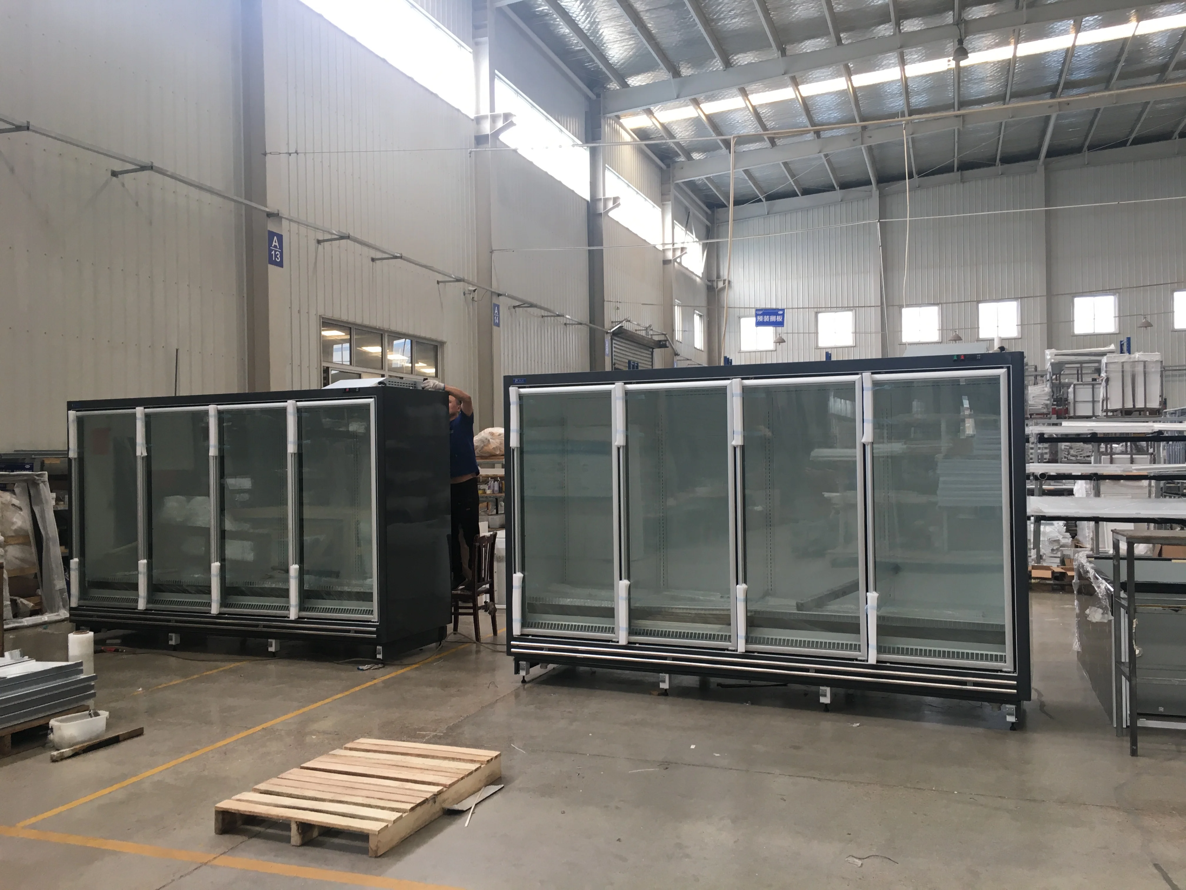 Competitive Prices Supermarket Multidecks Glass Door Refrigerator Display Showcase With Glass Door Fridges