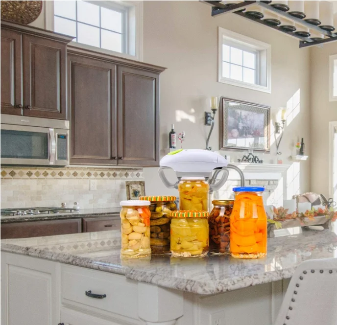 Домашняя электрическая пластиковая автоматическая регулируемая открывалка для бутылок легкая банок кухонные гаджеты домашний необходимый помощник пожилых людей