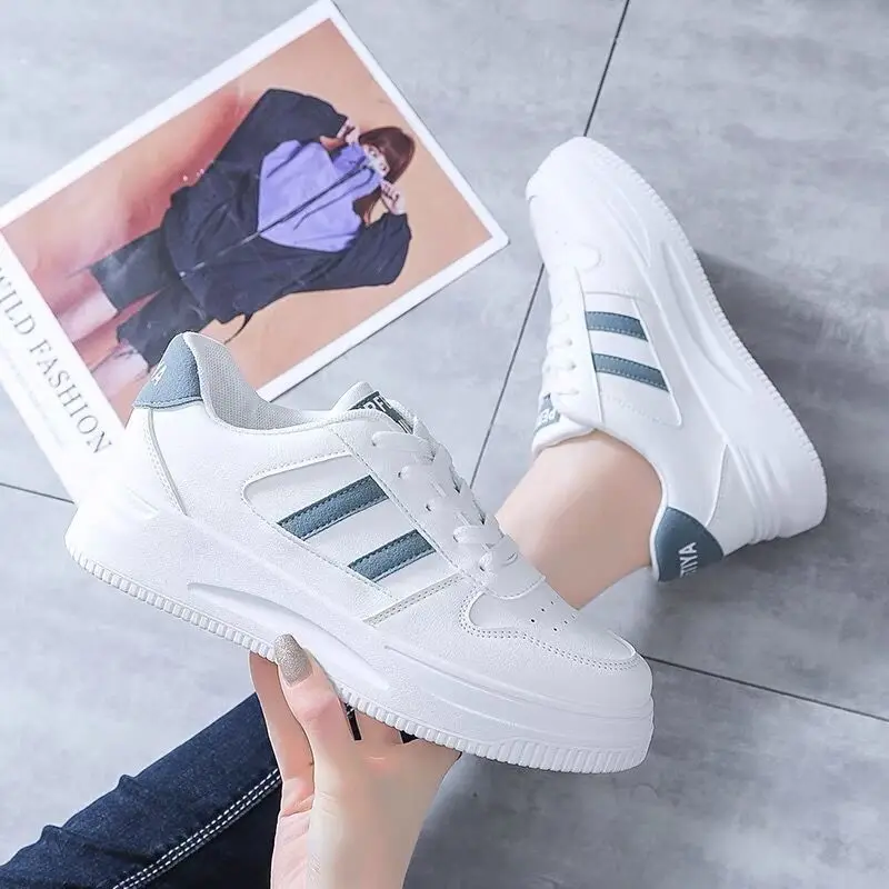 Korean Style Girl White Shoes Fashion Sneakers for Spring/summer