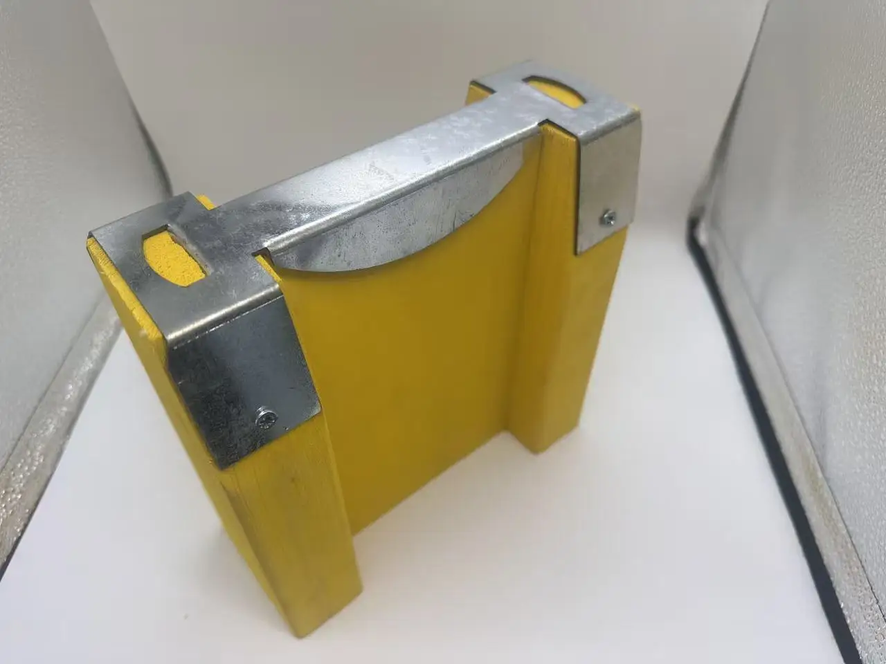 H20 Timber Beam Formwork Construction H20 Beam Used Shuttering Waterproof H20 Timber Beam for Formwork