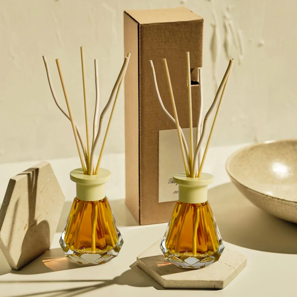 Home Decor Air Freshener 50ml Essential Oil Aroma Clear Glass Reed Diffuser Bottle with Stick