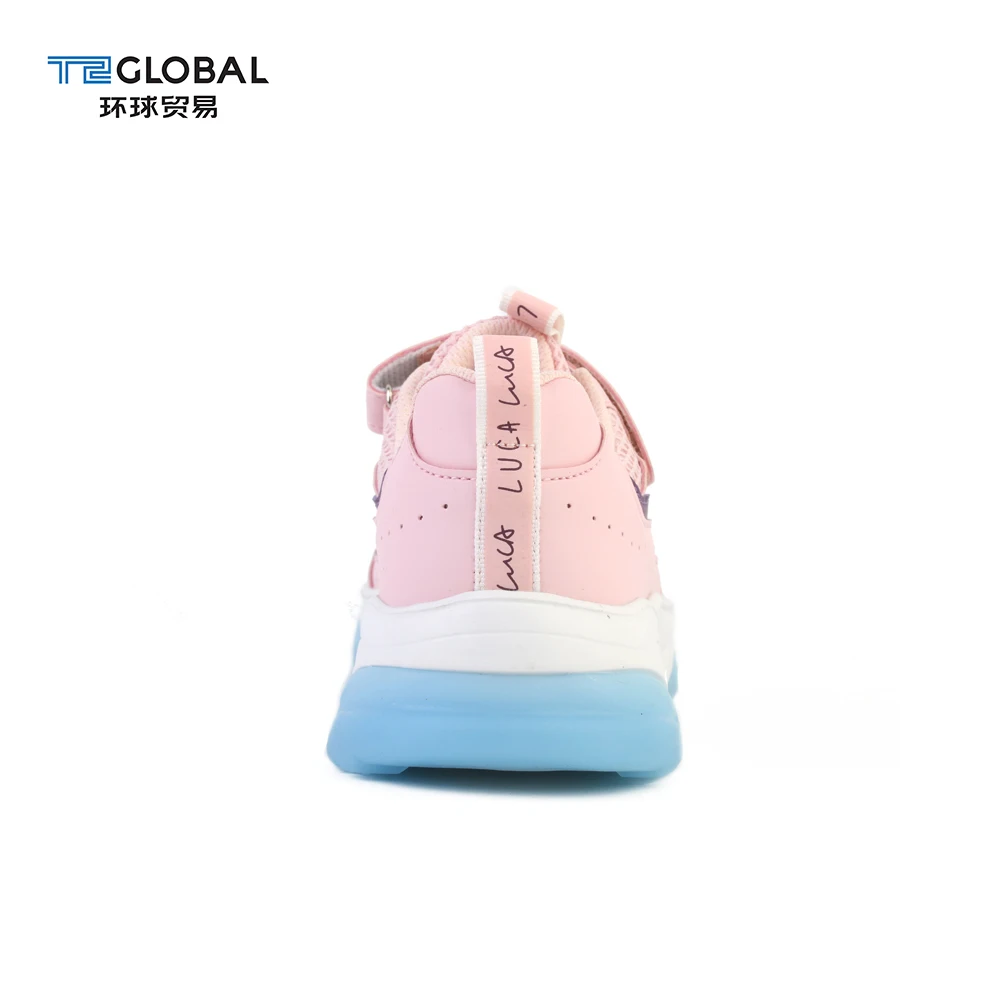 Легкая детская спортивная обувь на танкетке для девочек