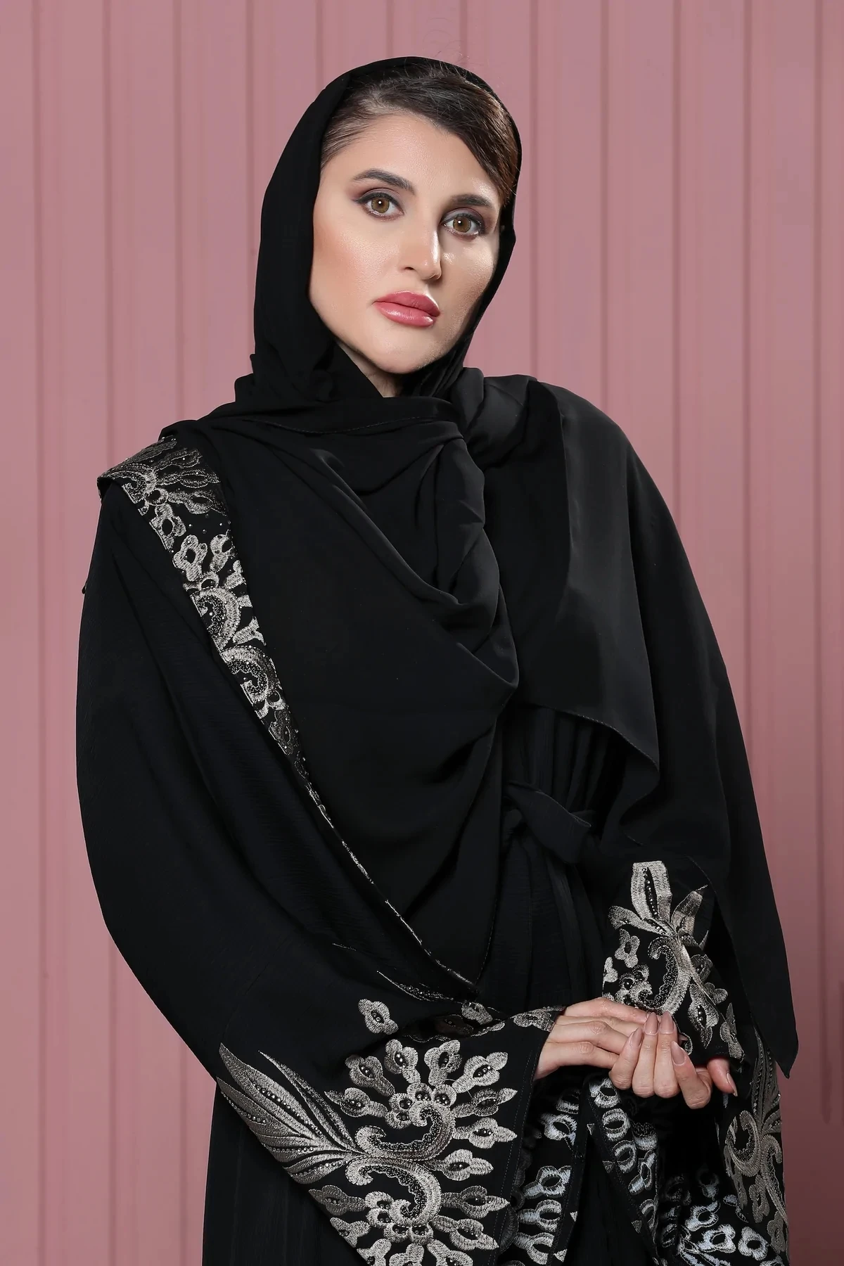 Lanna Embroidery Abaya Supplier Embroidery Black Abaya Dubai Latest