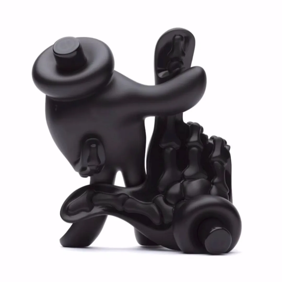 Custom ODM 4D Semi-Anatomic PVC Vinyl Action Figure Toy Middle Finger Pose for Photo Art Model Made of Durable Plastic