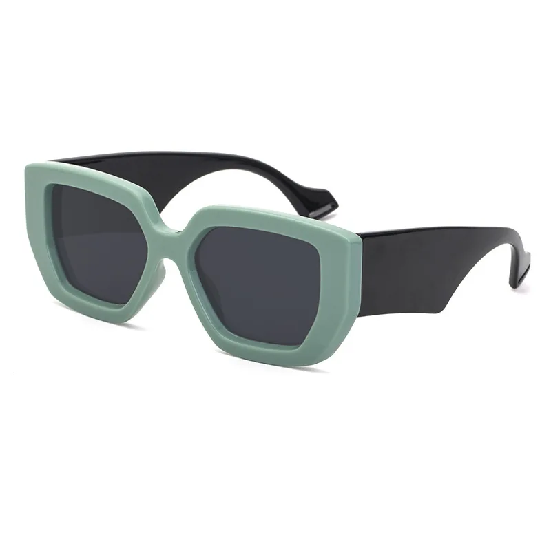 Shop Our Trendy Oversized Sun Glasses - Fashion & Protection