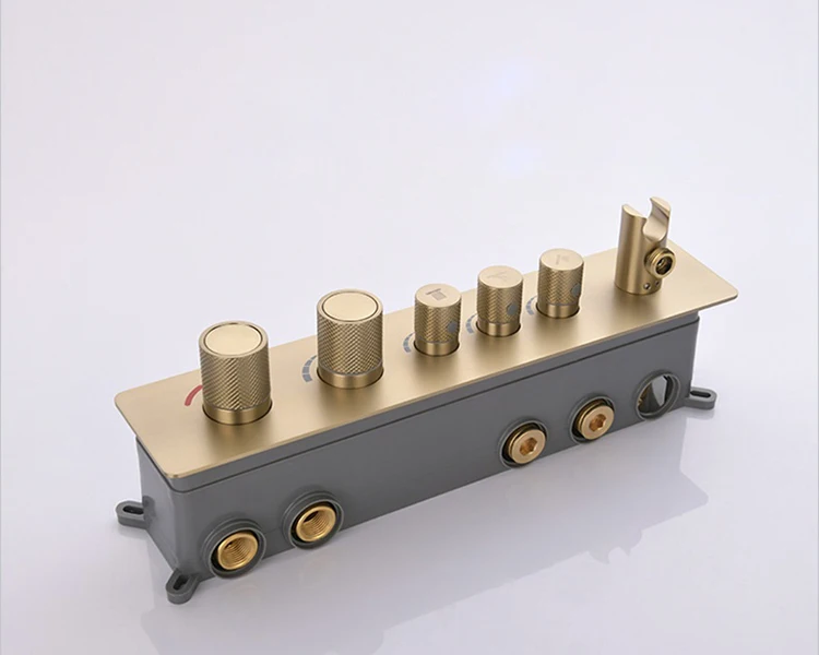 Juego de ducha de lluvia termostática oculta montada en la pared para baño