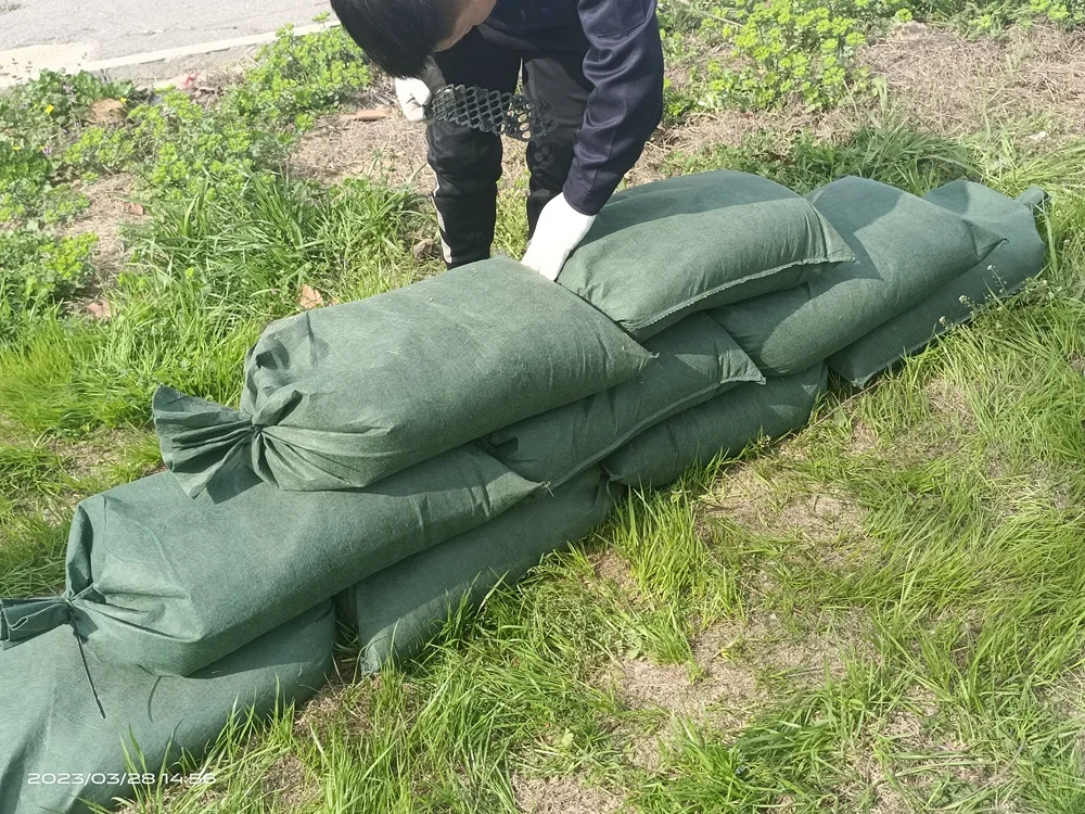 HDPE /PP/PET Black Green Sludge Geotextile Geobag for Retaining Wall ...