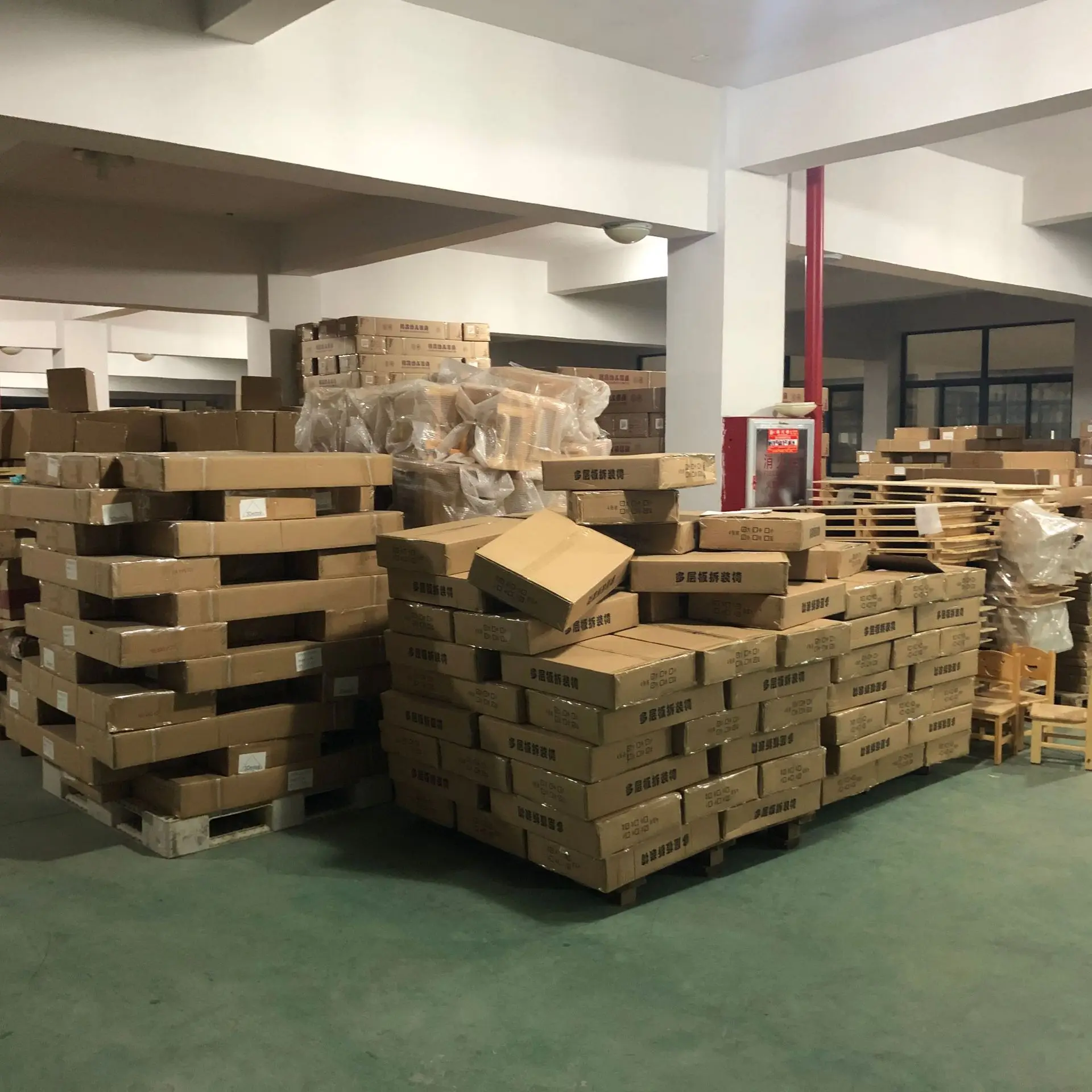 Dubai Hot Nursery School Classroom Furniture Tables And Chairs Colorful