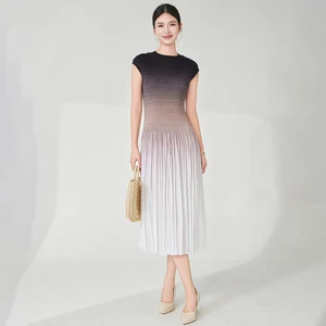 Wholesale Clothing Women's Fashion Dresses High Quality Stretch Gradient Color Summer Casual Dresses