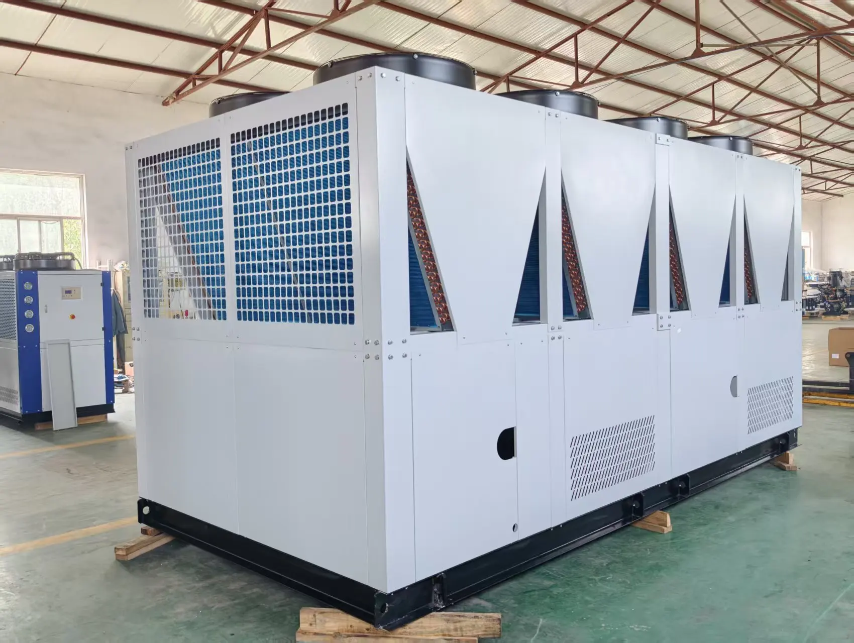 Cooled Screw Water Chiller, 200kW, 300kW, 400kW - detail 30