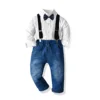 Completo in denim con camicia bianca