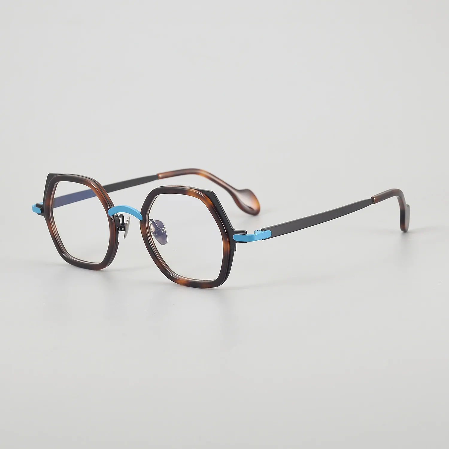Fashion-forward Titanium IP Optical Frames for Her