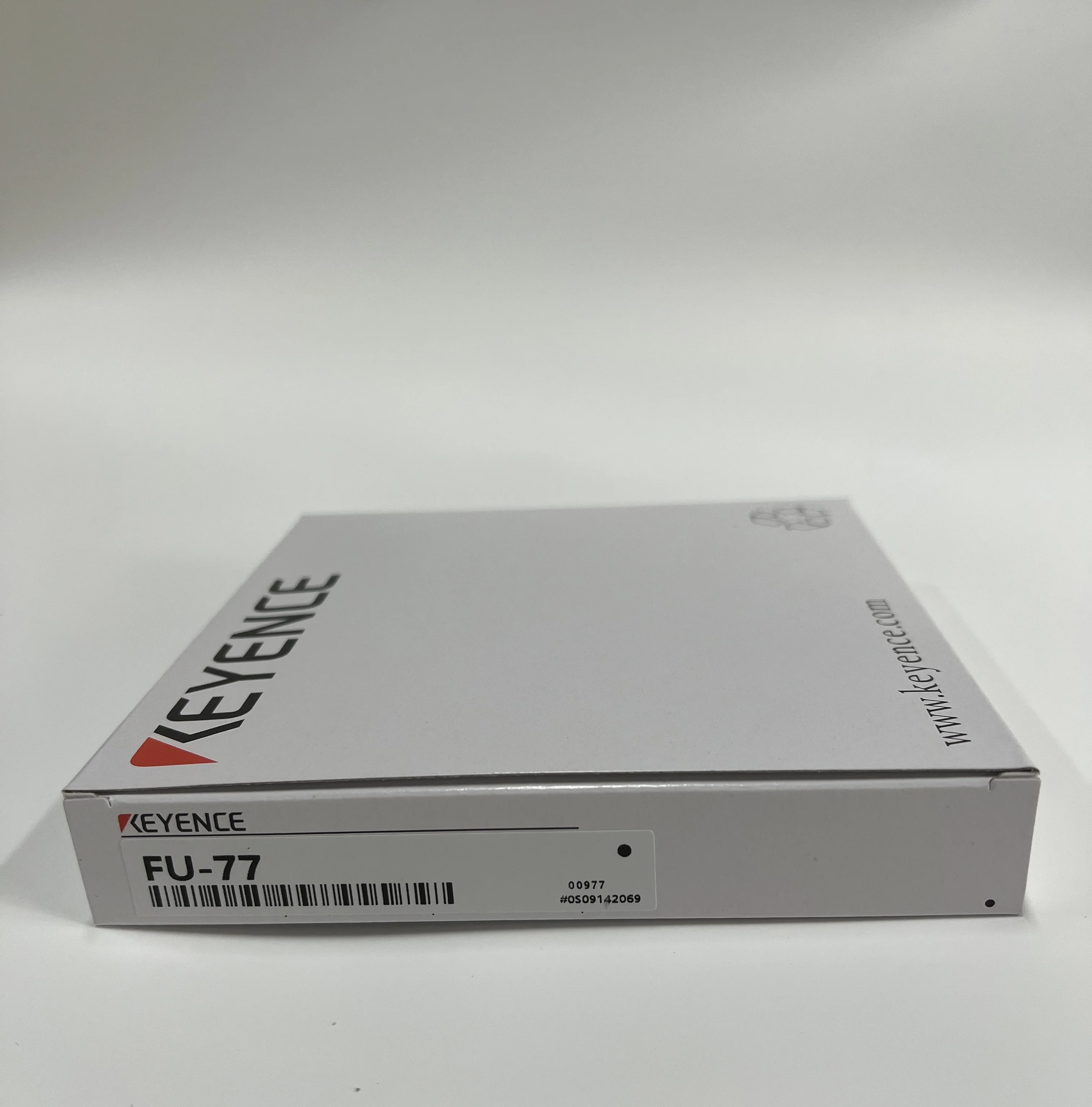KEYENCE Fiber Optic Sensor FU-77