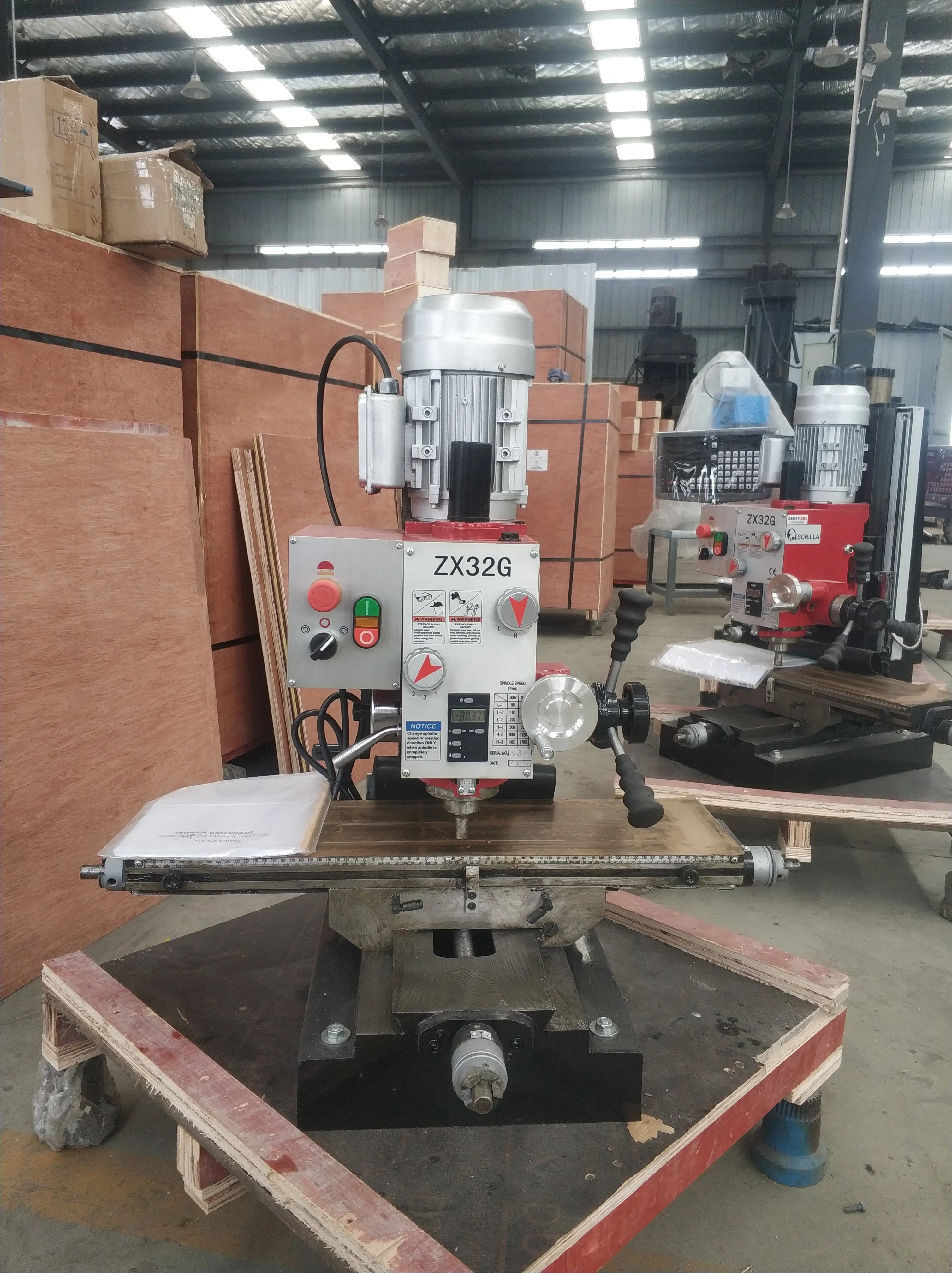 ZX32G Drilling and Milling Machine with Metal Working