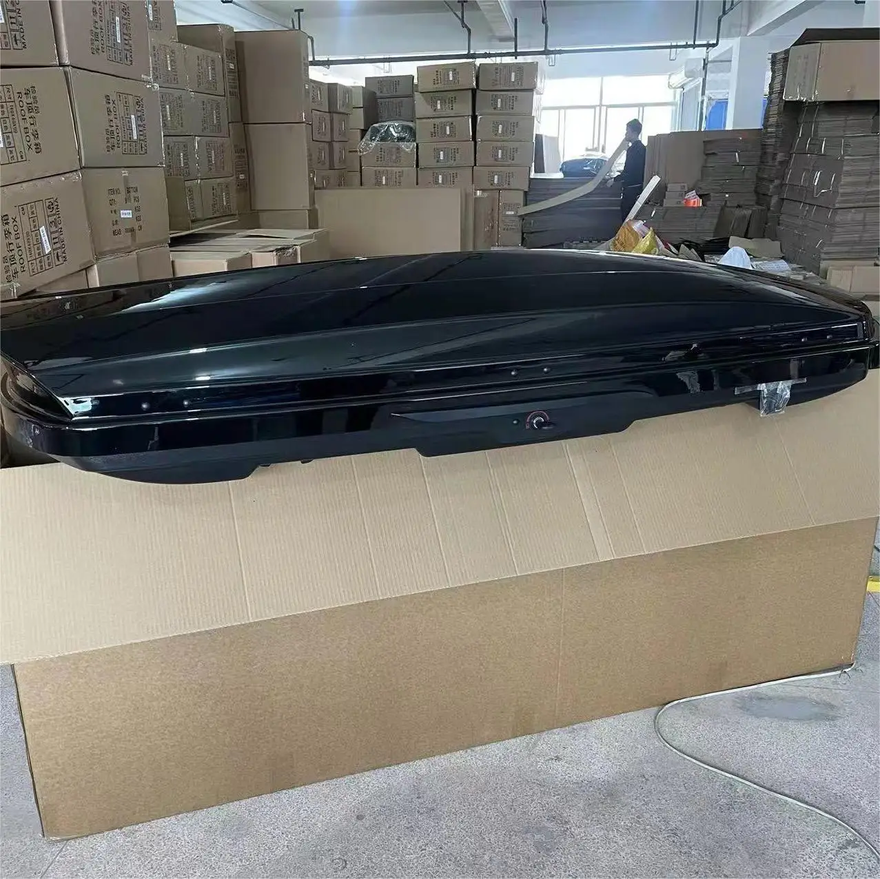 Car Roof Top Cargo Luggage Box Roof Rack Storage Carrier Box Waterproof