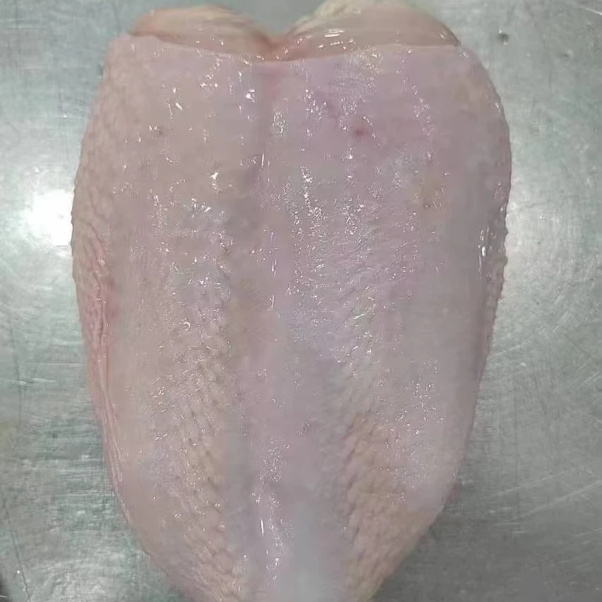 Eri Koraanin Tavoin Valmistettu Pakastekana Rinta Luulla Ja Nahalla