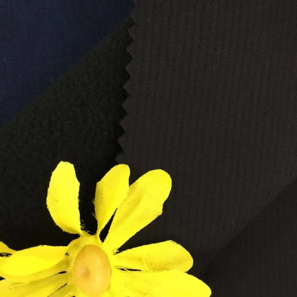 95%polyester 5%spandex Softshell 3 Layer Softshell Fabric  Ripstop Fabric TPU and Fleece for Jackets