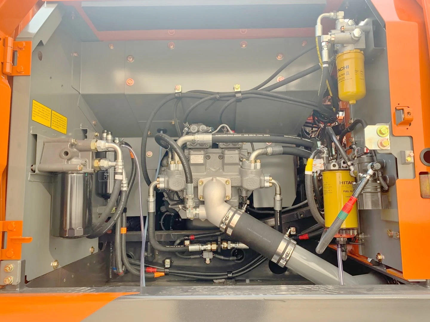 90% New Hitachi ZX250-3 Used Excavator 25 Ton Digger with 4001-6000 Working Hours