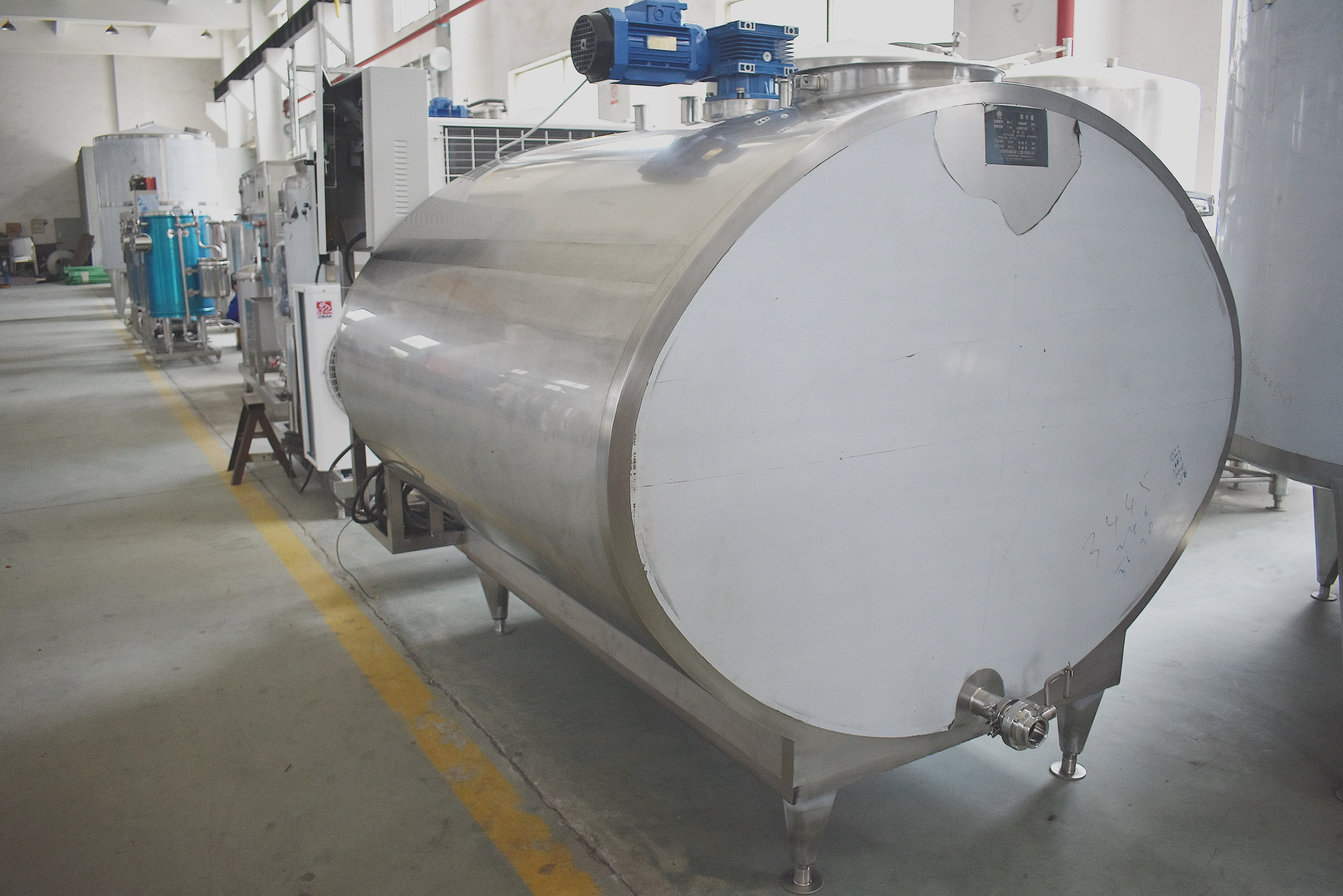 1000lミルク冷却タンク/1t垂直ミルクバルクタンク/水平ミルククーラー