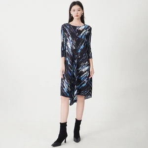 Wholesale Smocked Clothing Women's Fashion Dress Pleated Print Dress Irregular Dress Wholesale