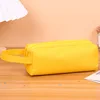 Amarillo en blanco