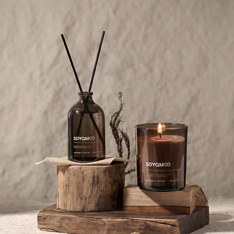 AIKUN Premium Gift Box Home Fragrance Set Soy Wax Candle and Reed