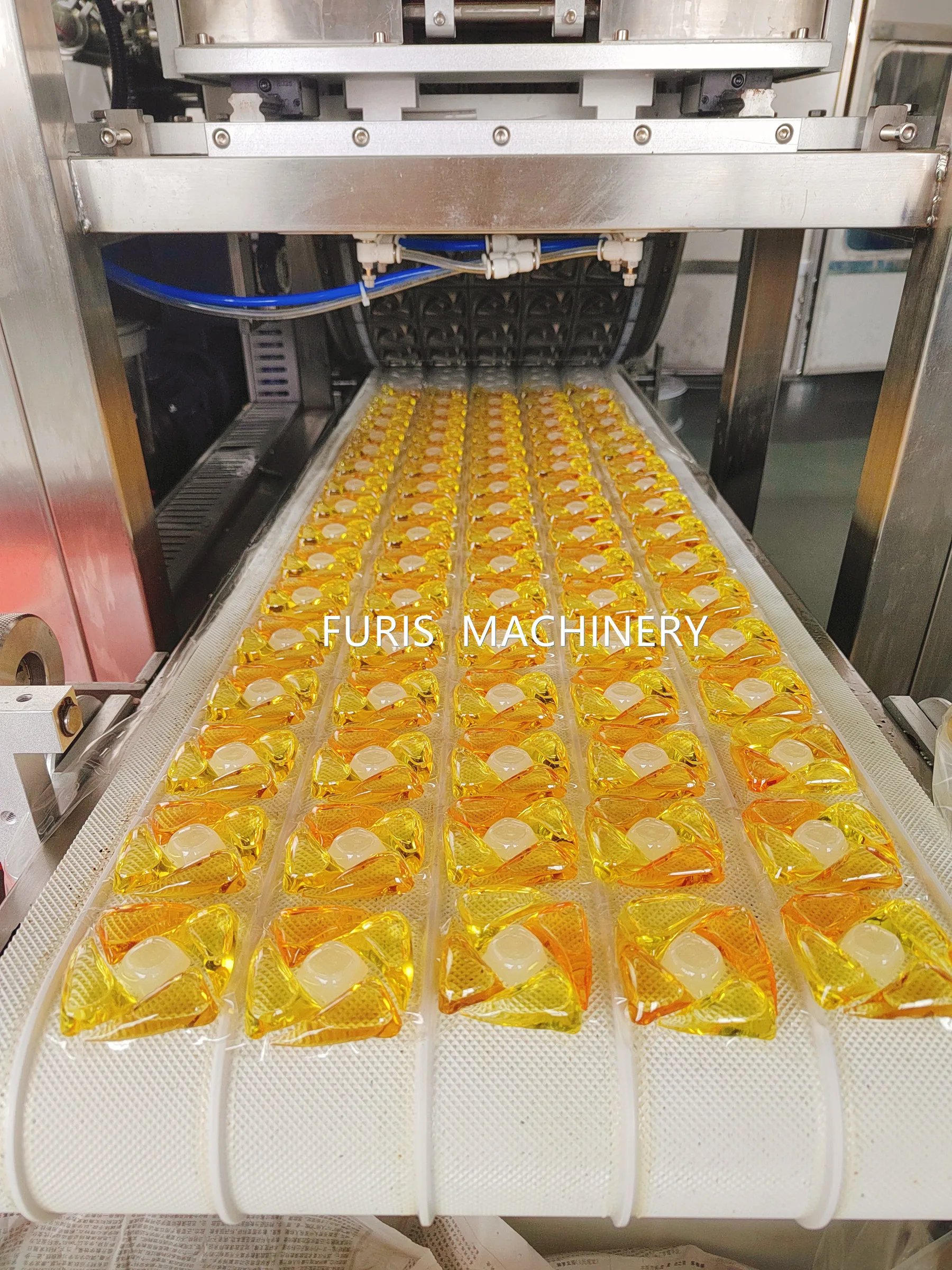 High-speed Detergent Laundry Capsule Pod Machine for Sale