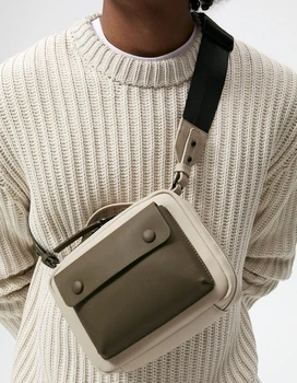 2024 New Men's Bag Simplified Crossbody Bag Men's Fashion Versatile Shoulder Handbag Colored Small Square Postman Bag
