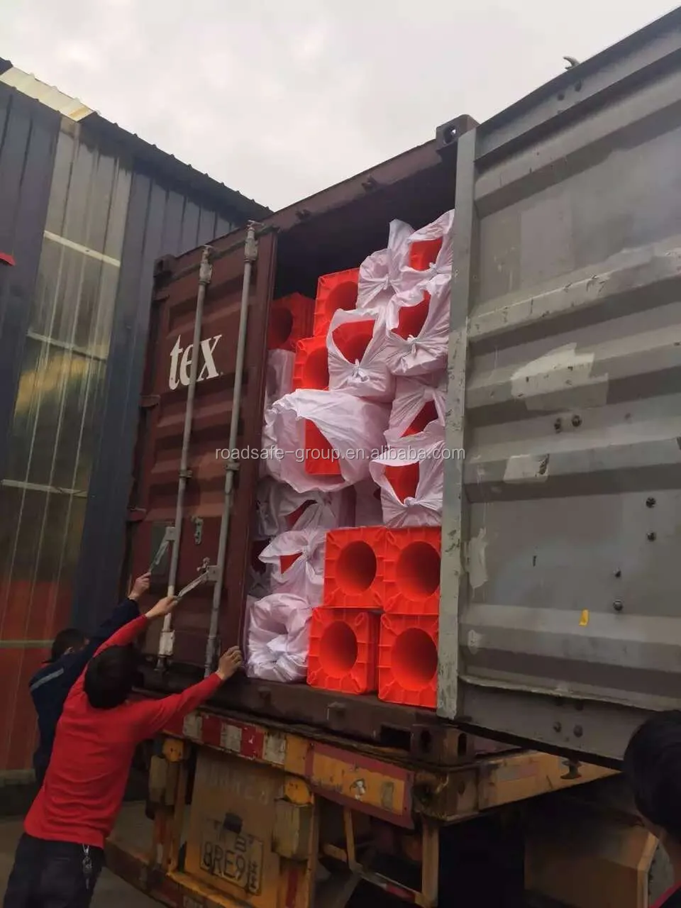 20 Years Manufacturer Beijing Roadsafe Wholesale 30/45/70/75/90cm Orange Traffic Flexible PVC Safety Cones Supplier