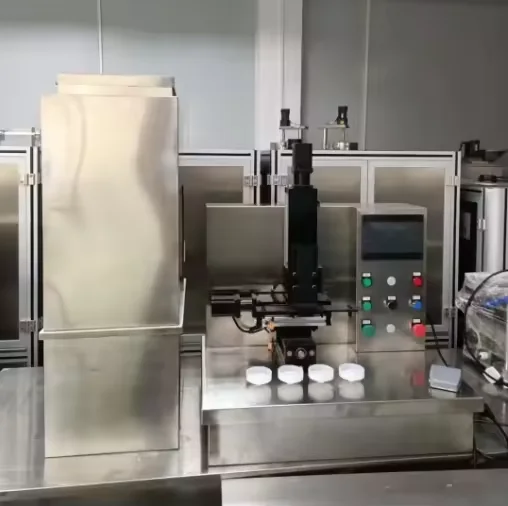 Multi-color beauty cream bottle filling equipment 3D color beauty cream spiral pearl pattern ice cream mask filling machine