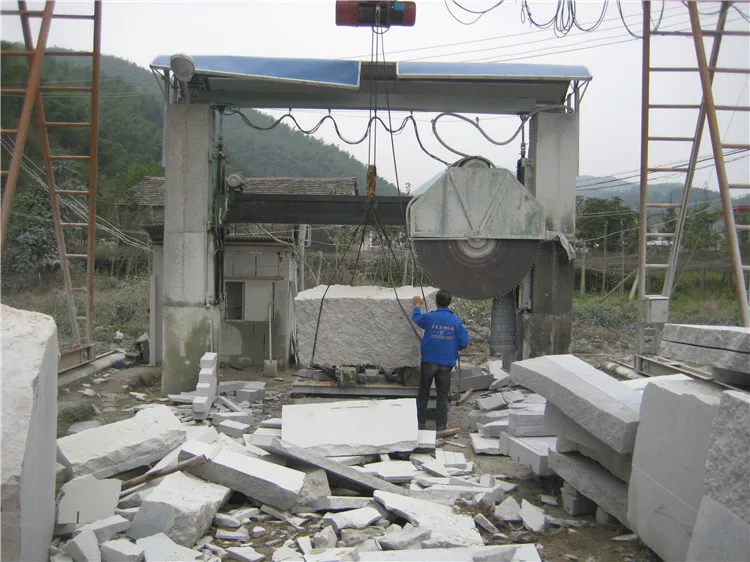 Hizar Gantry Type Single Blade Block Cutting Machine