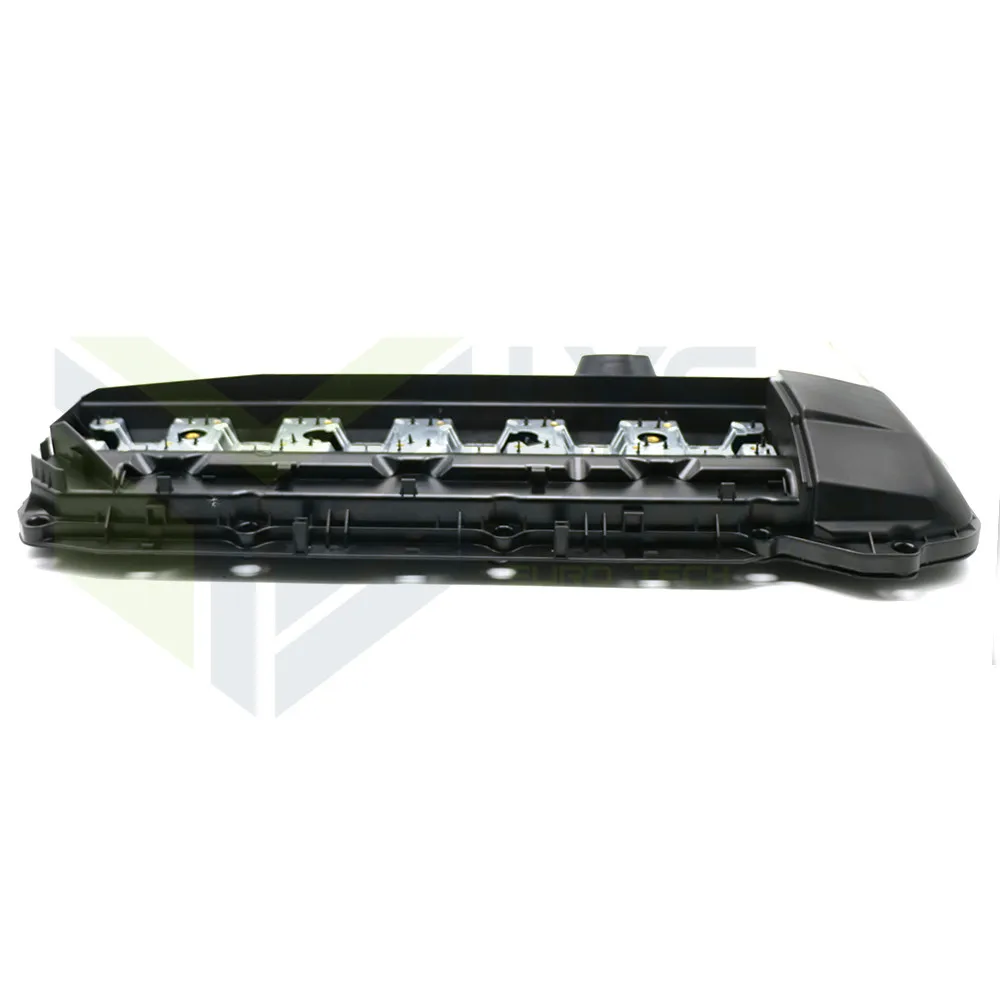 Source High Quality Engine Valve Cover 11121432928 11121432929