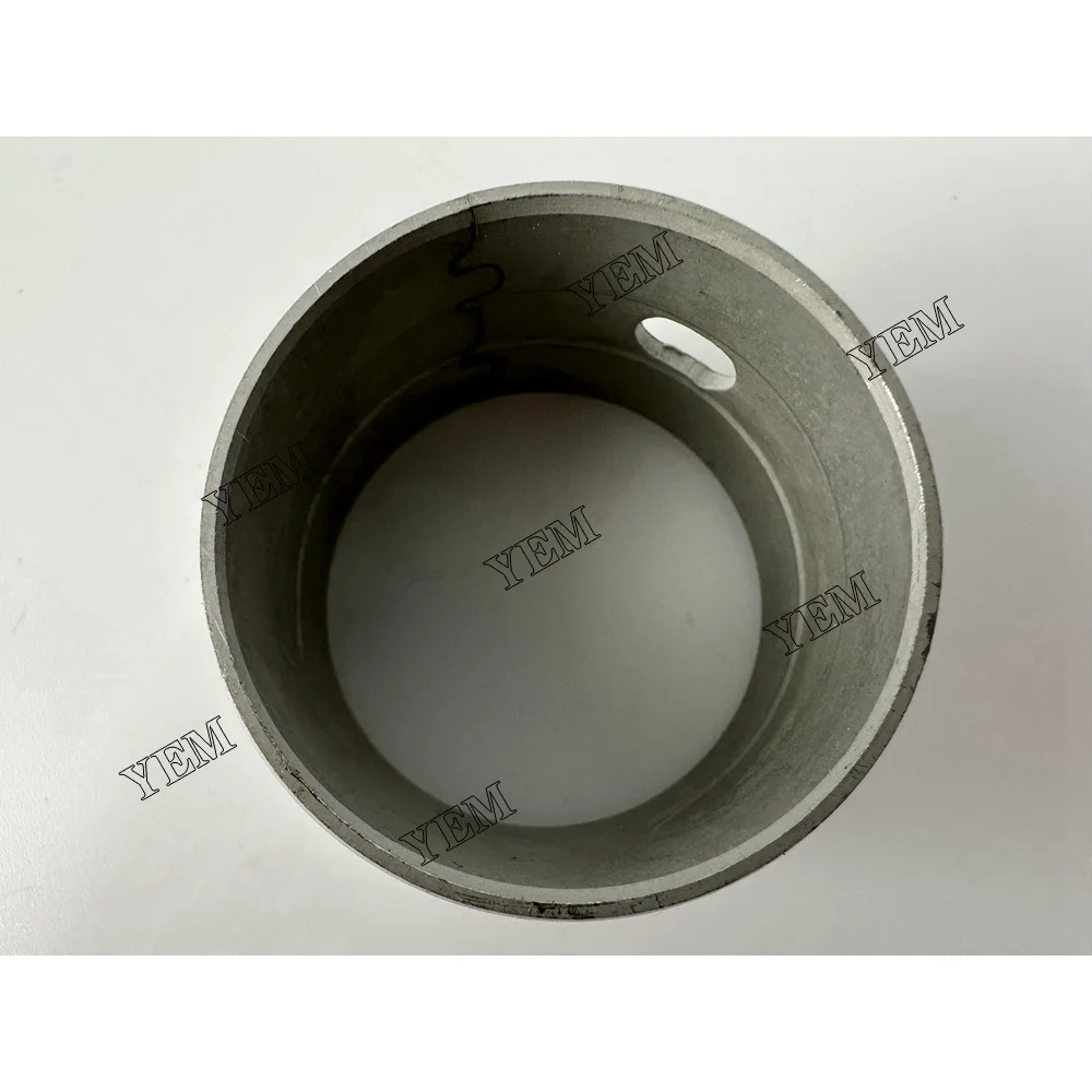 Hot Selling BF4M1013 Bushing 0420-0024 for Deutz Diesel Tractor Motor Engine for Deutz Bushing