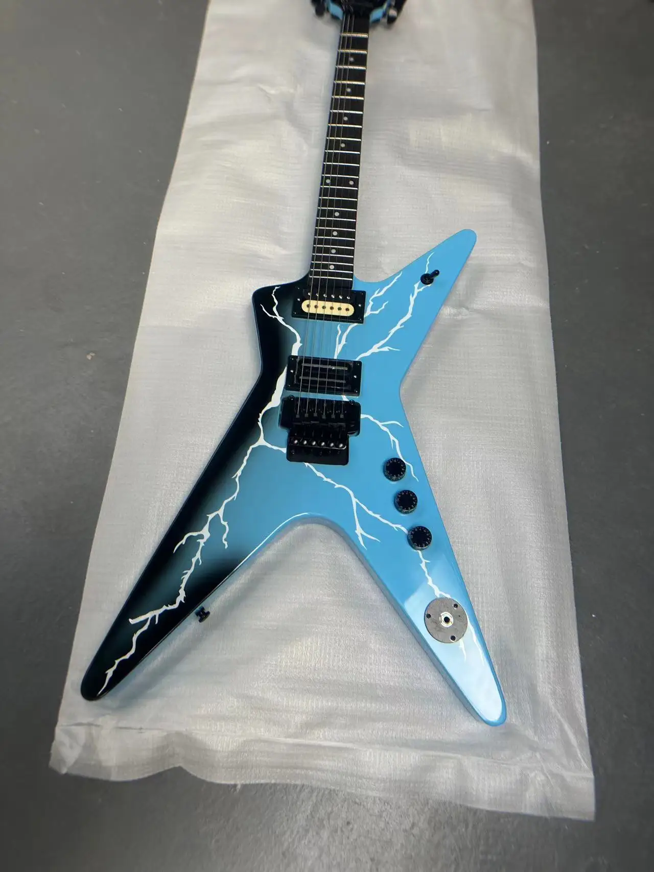 Dimebag Darrell Electric Guitar with Rosewood Fingerboard