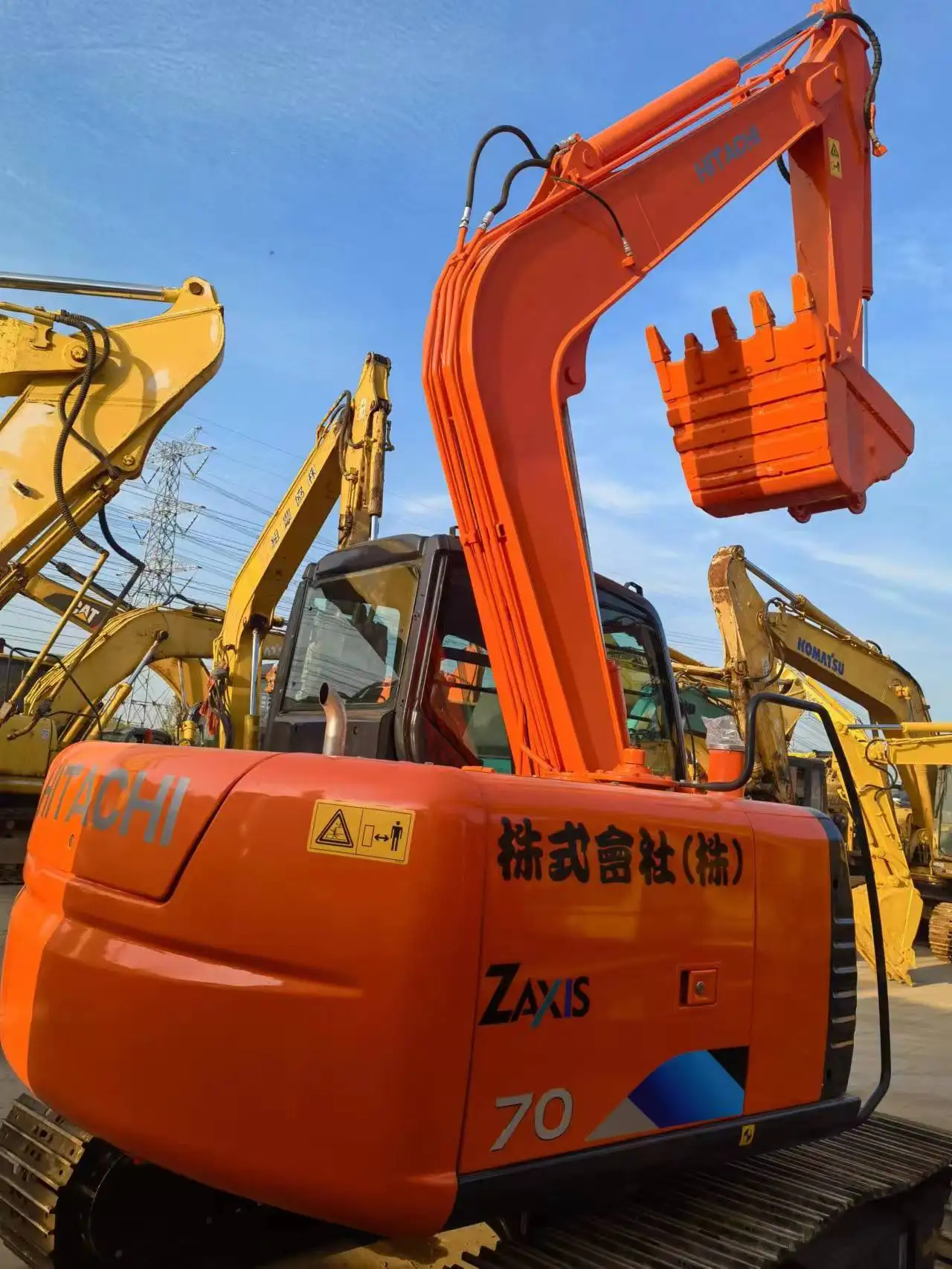 こじ Hitachi ZX70-3 Excavator | VI Equipment Ltd.