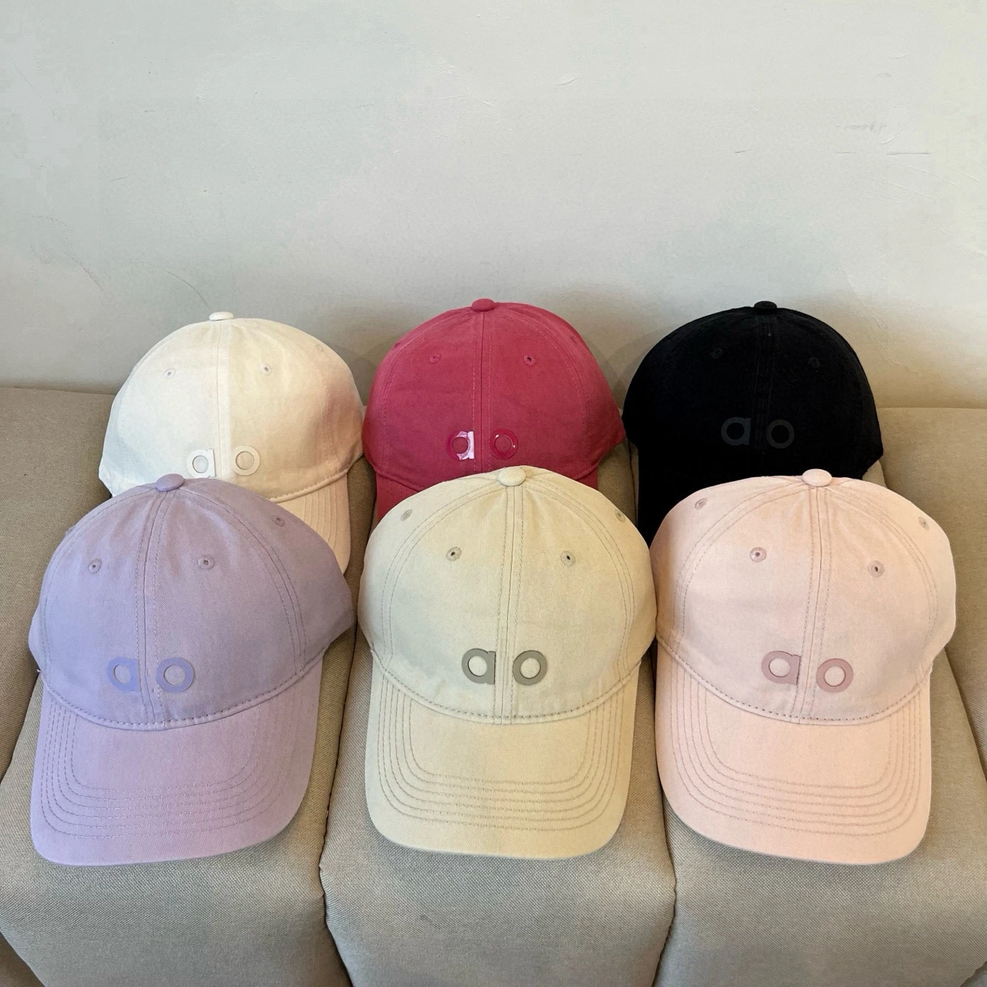 Men's and Women's Fashion Baseball Cap Casual Sun Protection Hat with Letter Pattern