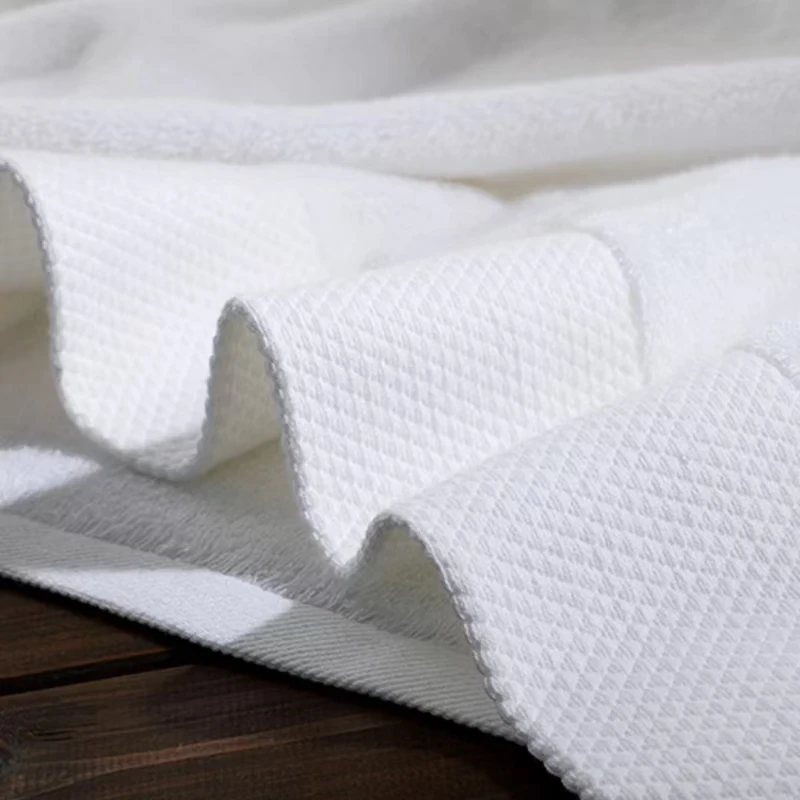 Customized 100% Cotton Terry Luxury Bath Towels Solid Color White Hotel Towels Embroidered Logo Knitted Disposable Towel Sets
