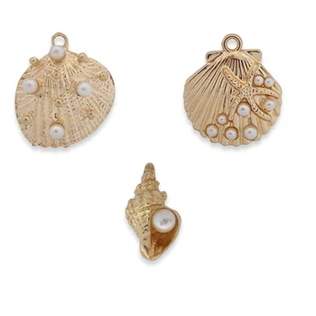 Assorted Gold Plated Ocean Pearl Shell Conch Sea Snail Charms Pendants With Acrylic White Pearl Beads For Jewelry Making
